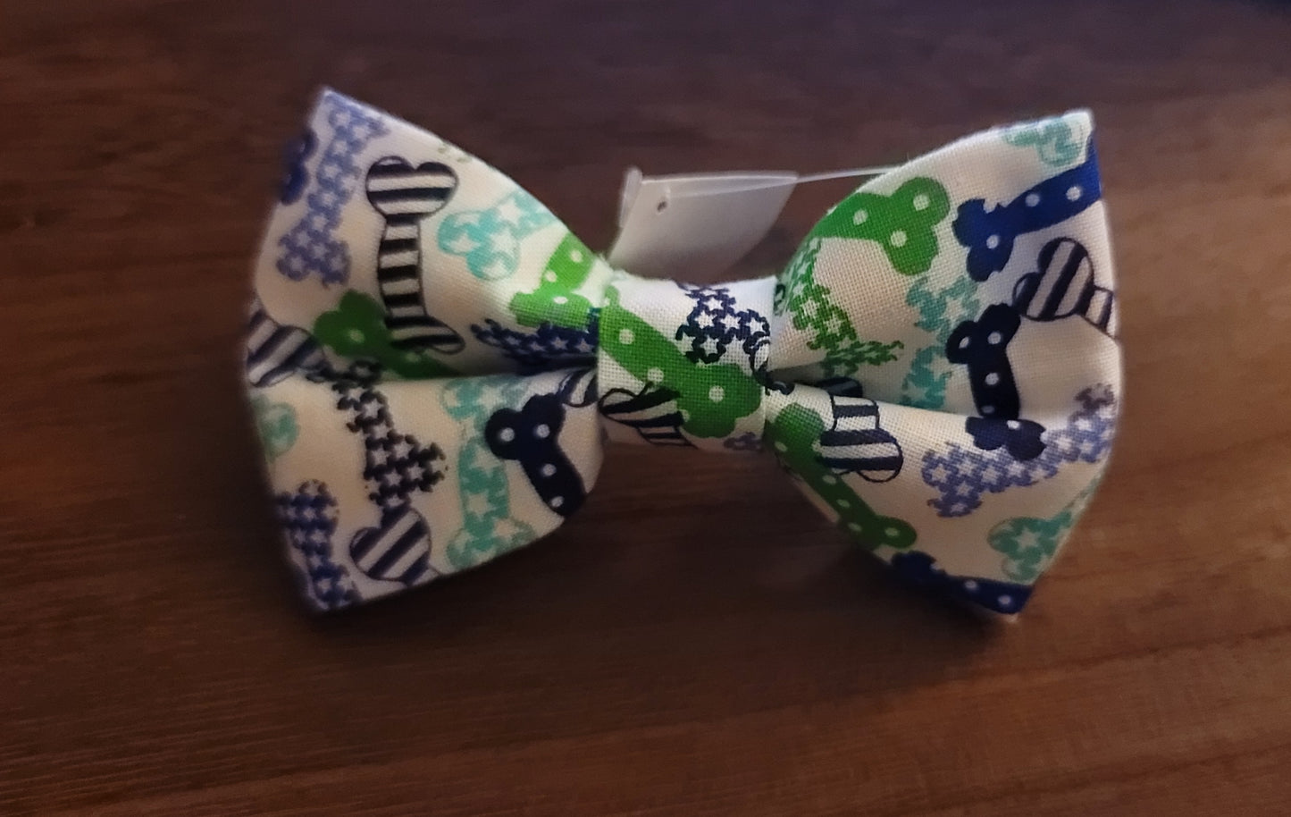 Over the Collar Bows