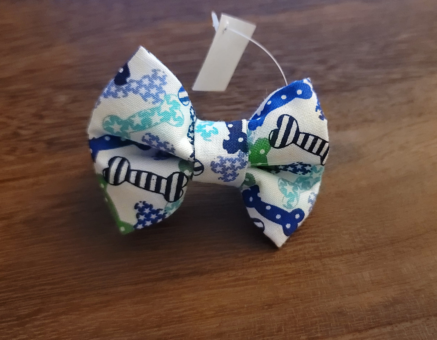 Over the Collar Bows
