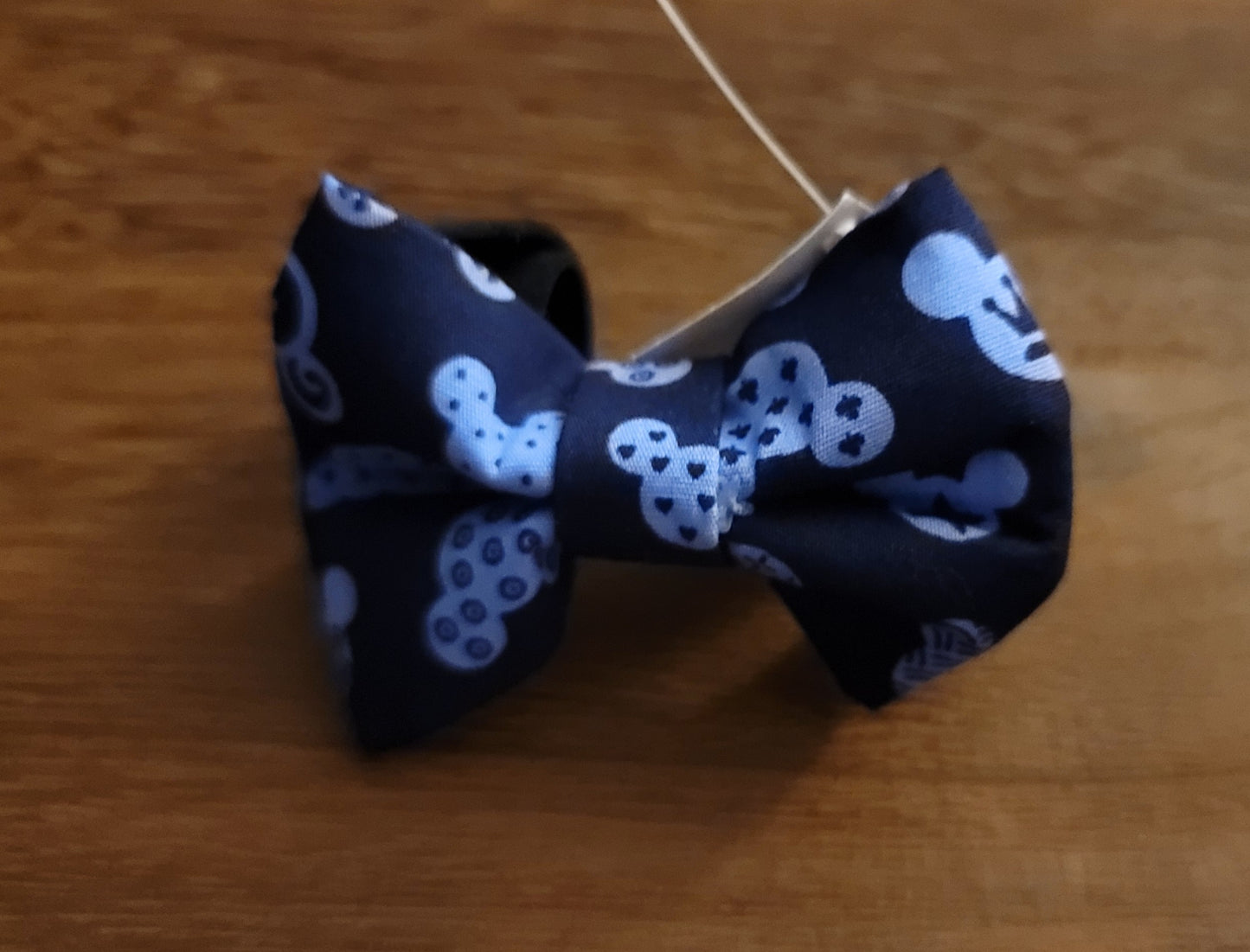 Over the Collar Bows