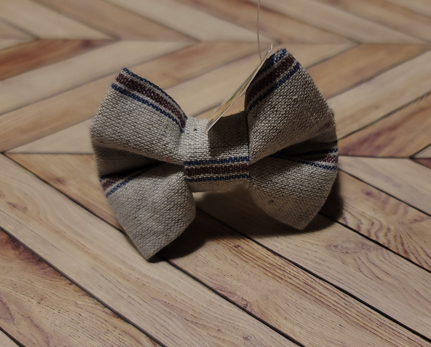 Over the Collar Bows