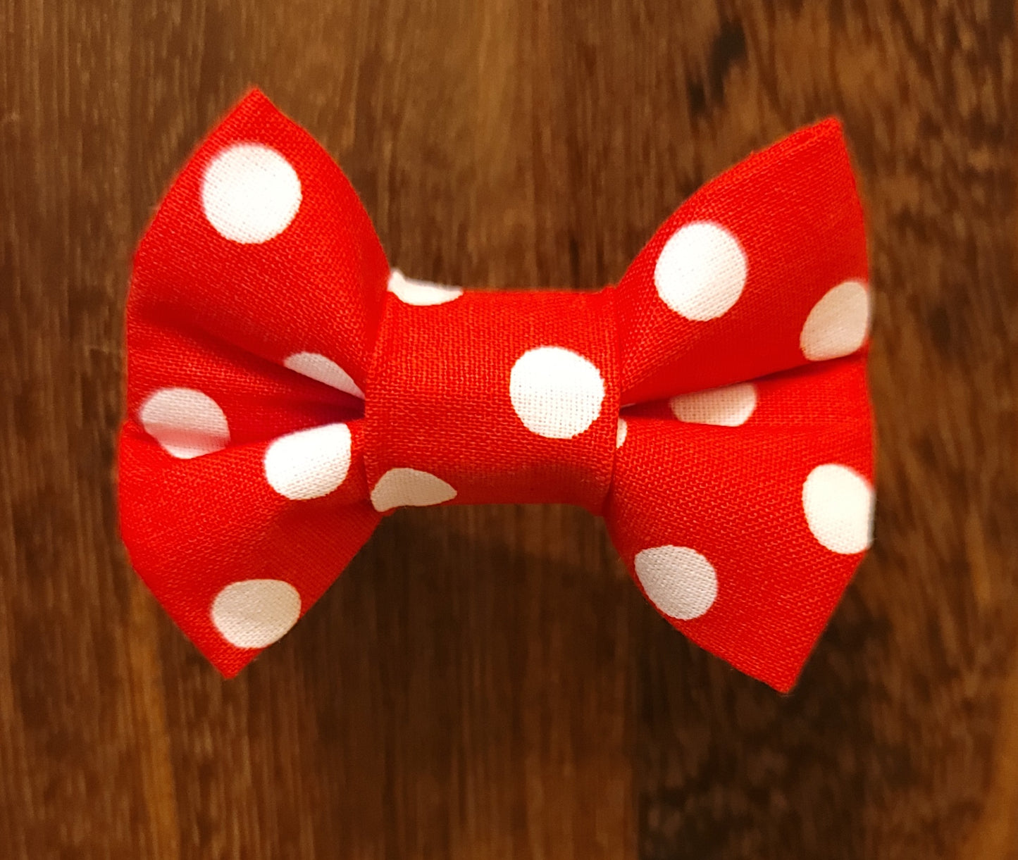 Over the Collar Bows