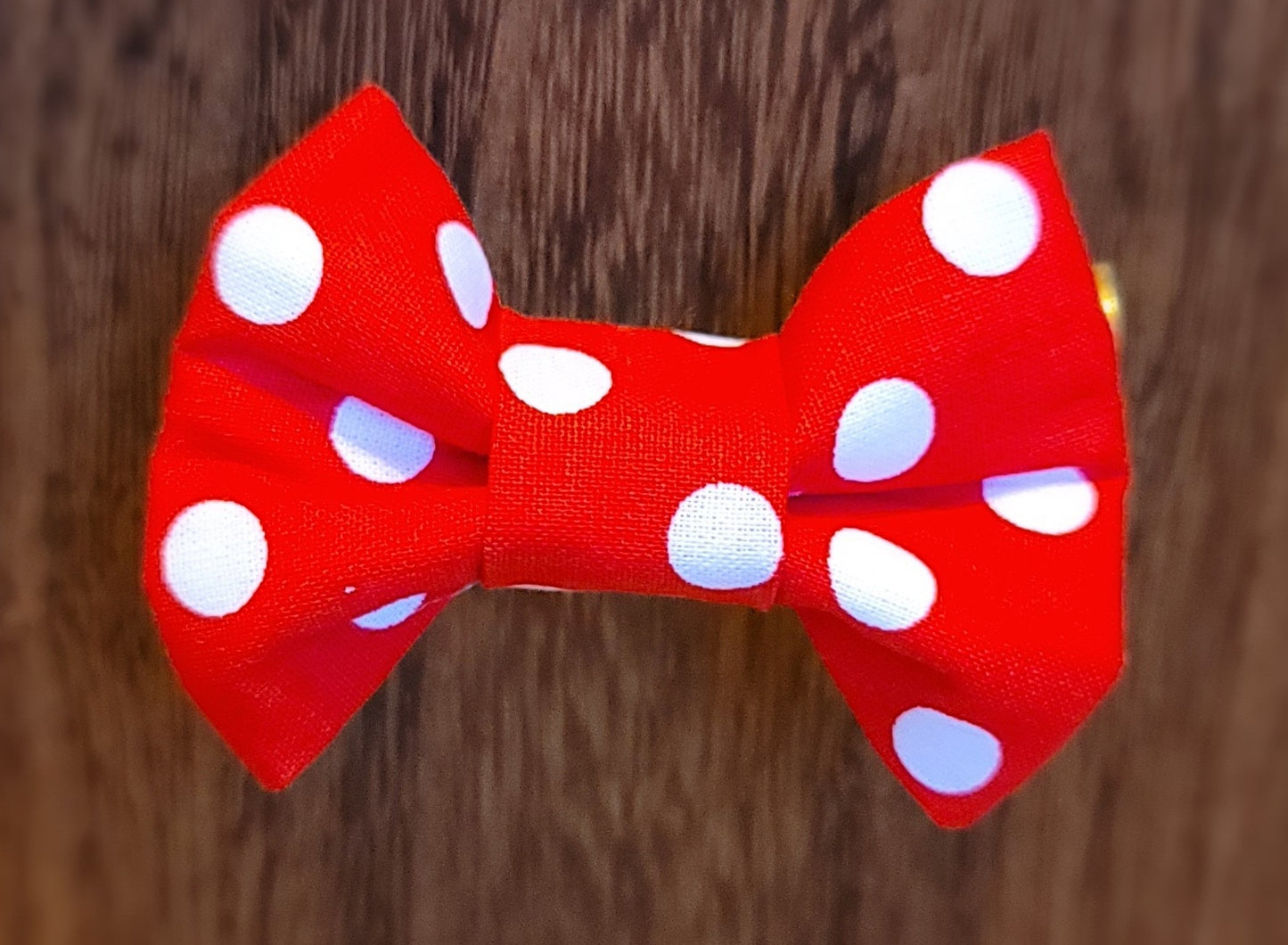 Over the Collar Bows