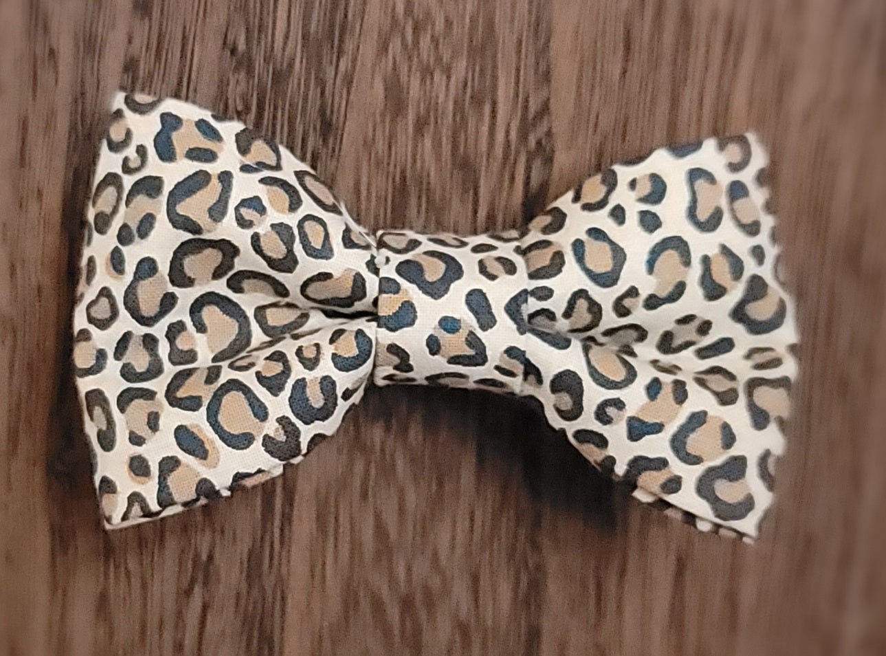 Over the Collar Bows