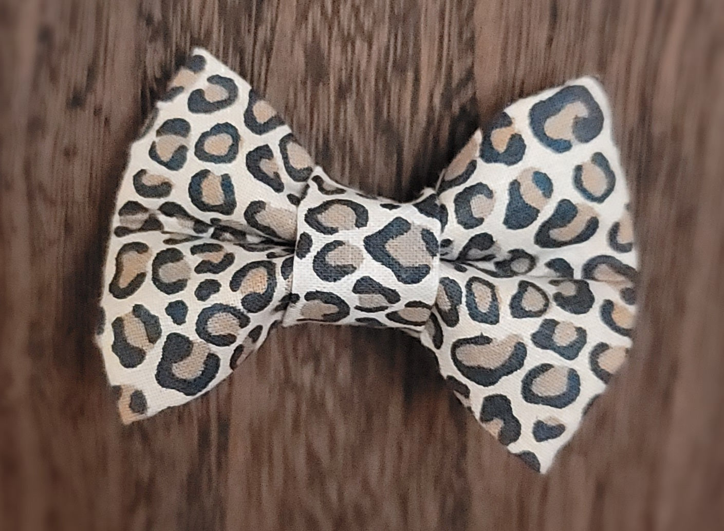 Over the Collar Bows